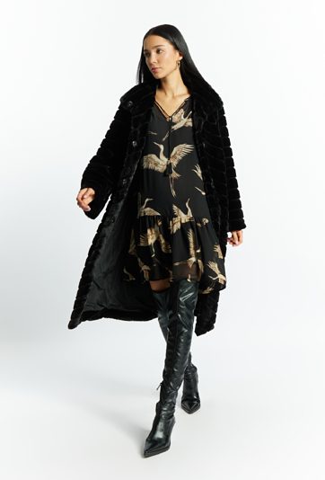 Płaszcz z wiązaniem