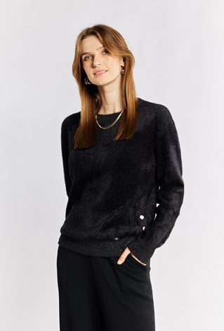 Sweter z połyskującą nicią