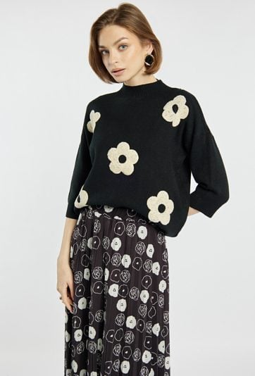 Sweter damski z kwiatowym wzorem