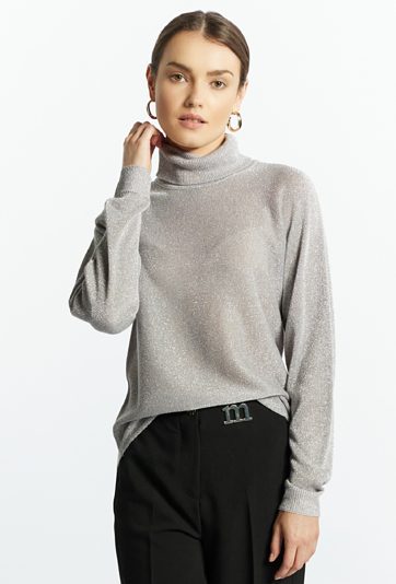 Cienki sweter damski z metalicznym efektem