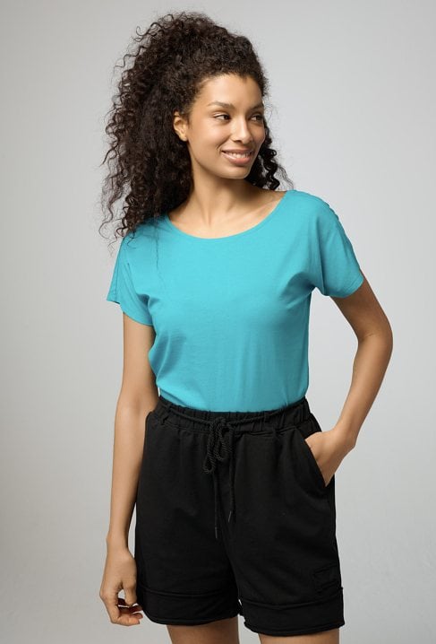 T-shirt z dekoltem w v-nek