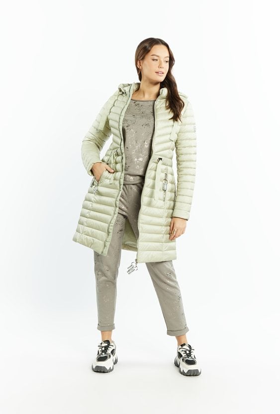 Pikowany płaszcz damski