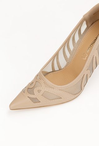 Szpilki na wysokim obcasie