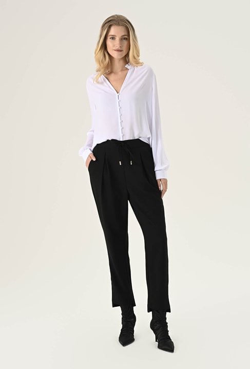 Elegancka biała bluzka