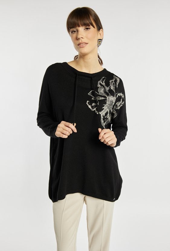 Wzorzysty sweter z wiskozą