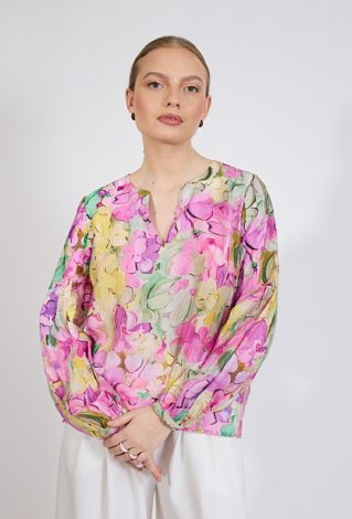 Bluzka z kwiatowym wzorem