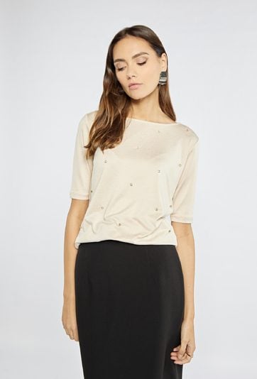 T-shirt z aplikacjami