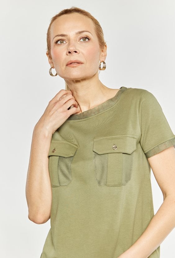 T-shirt damski z kieszeniami