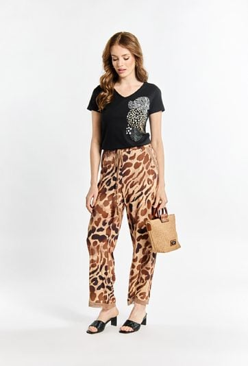 Wzorzyste spodnie z luźnymi nogawkami