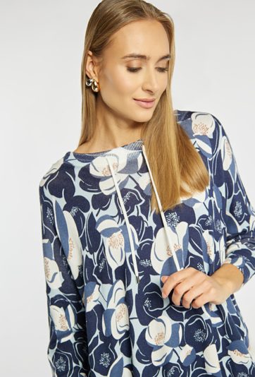 Wzorzysty sweter z wiskozą