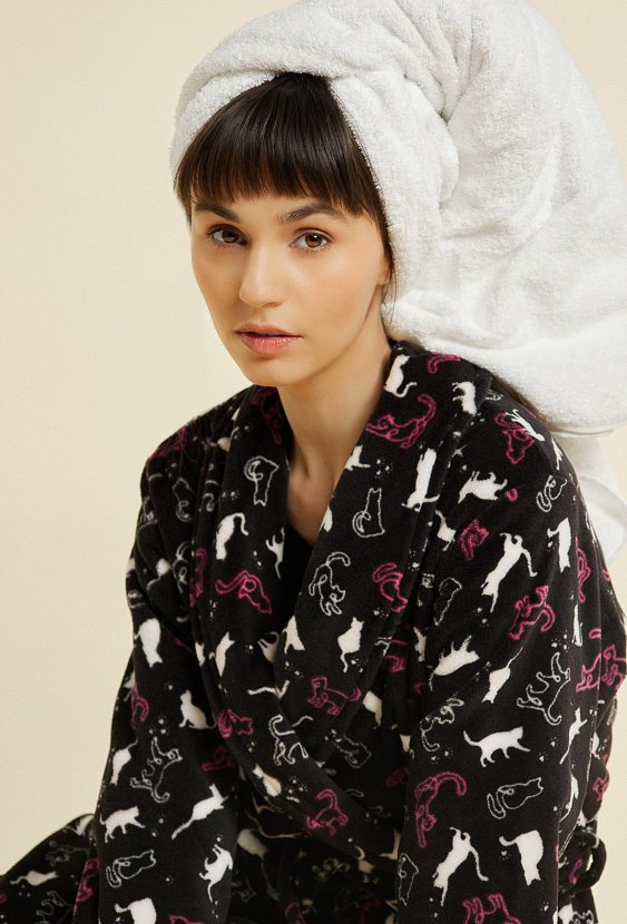 Szlafrok damski z motywem kotów