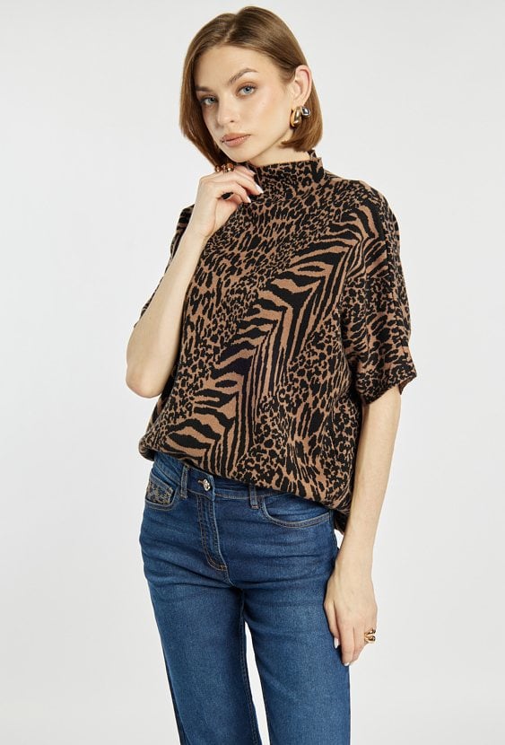 Sweter damski ze zwierzęcym wzorem