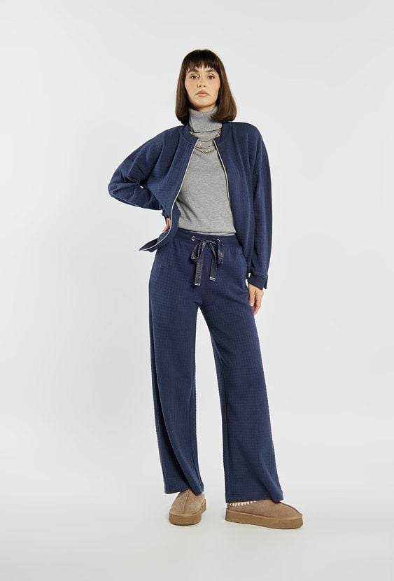 Spodnie o luźnym kroju