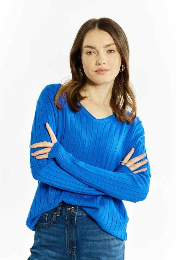 Sweter damski z dekoltem w serek