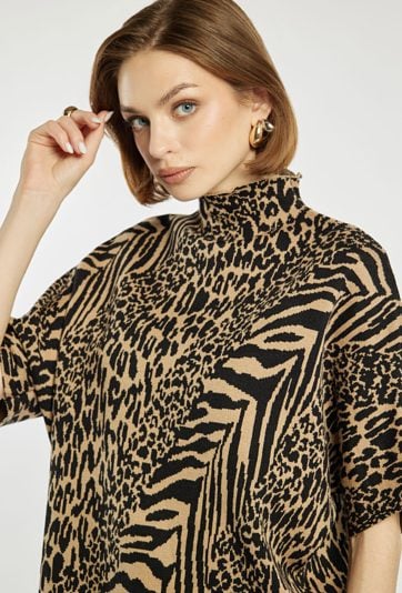 Sweter damski ze zwierzęcym wzorem