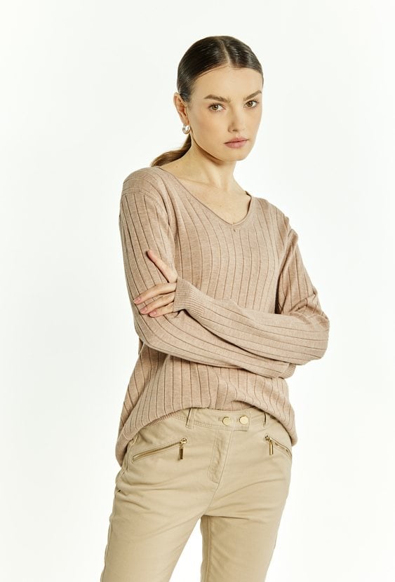 Sweter damski z dekoltem w serek