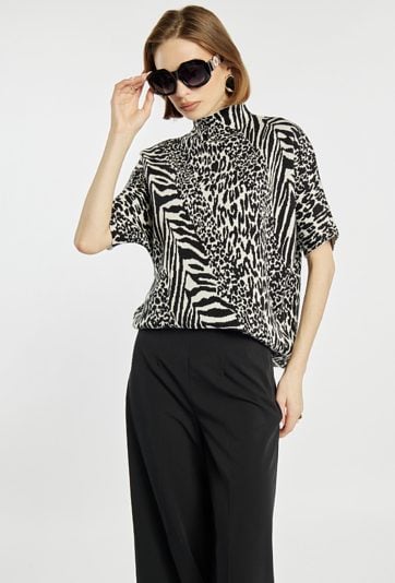 Sweter damski ze zwierzęcym wzorem