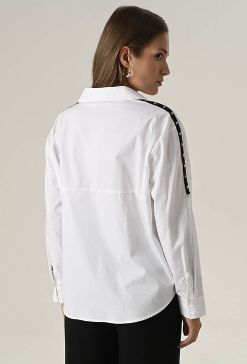 Oversizowa biała koszula z bawełny