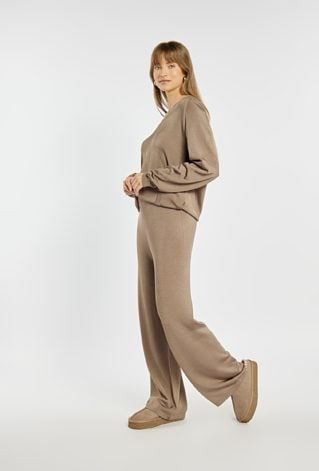 Spodnie o prostym kroju