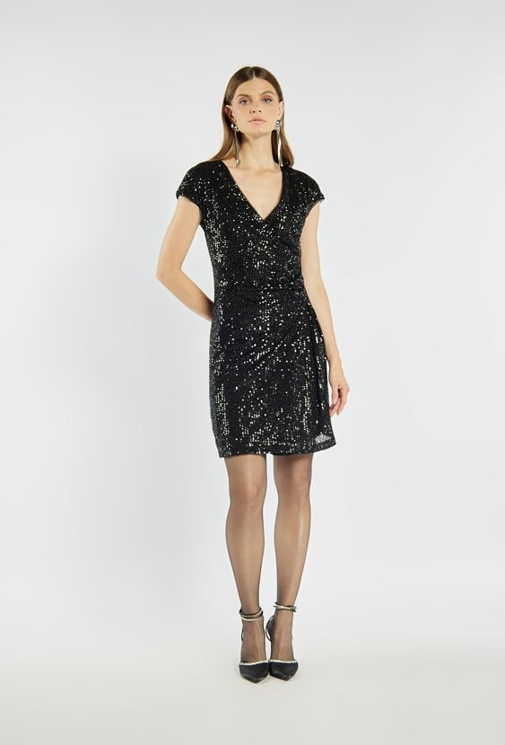 Elegancka sukienka z cekinami