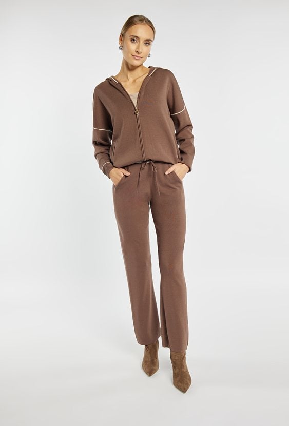 Sweter damski z kapturem