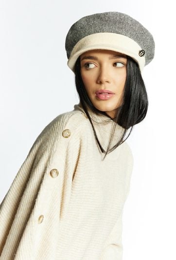 Kaszkiet damski z daszkiem