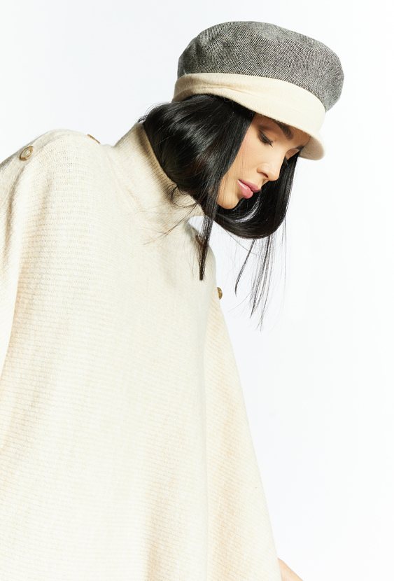 Kaszkiet damski z daszkiem