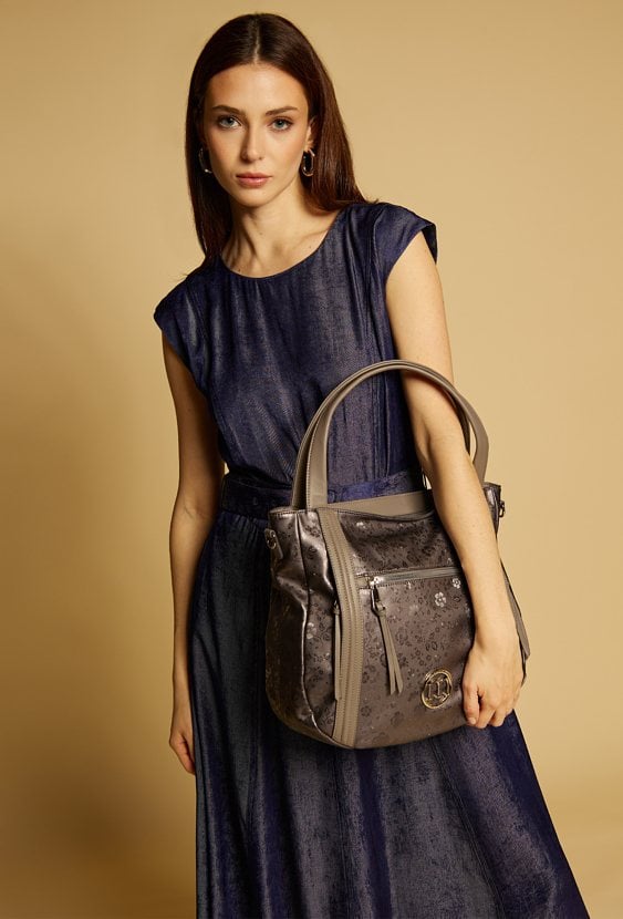 Torba z kwiatowym motywem