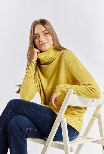 Sweter damski z kieszonkami