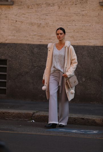 Spodnie z wiązaniem