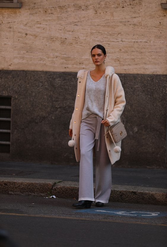 Spodnie z wiązaniem