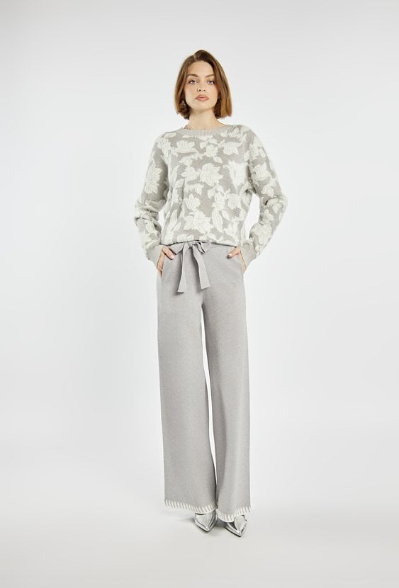 Spodnie z wiązaniem