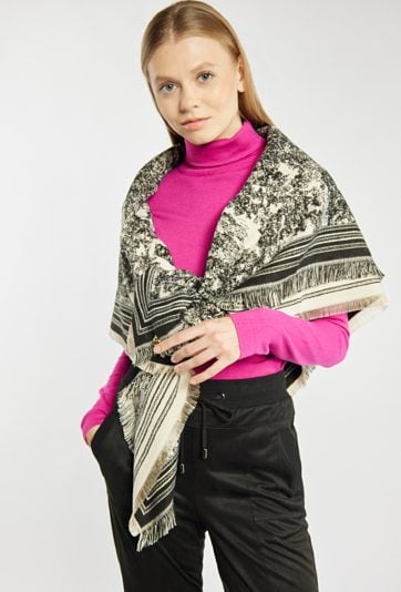 Szalik w odcieniach czerni i ecru