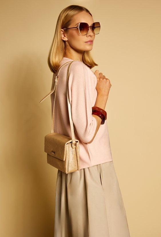 Mała torebka na pasku