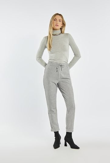 Spodnie z wiązaniem