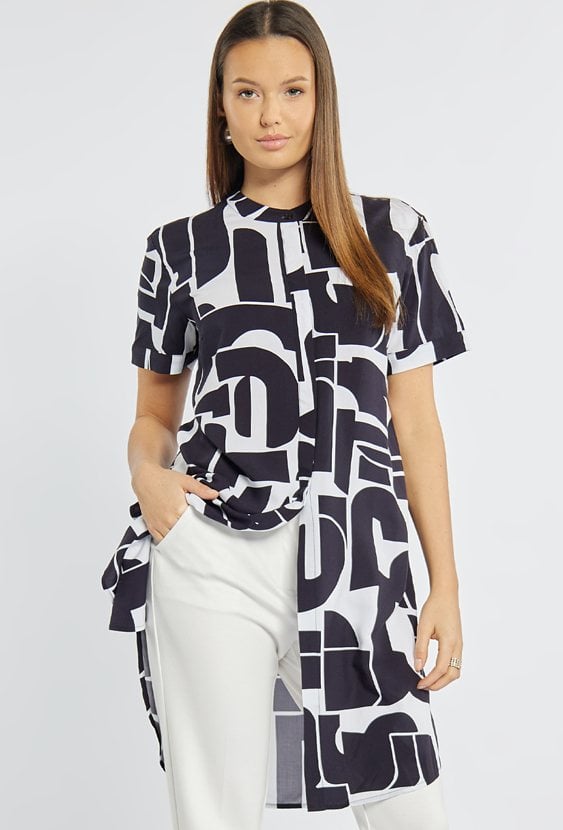 Długa koszula z kwiatowym motywem