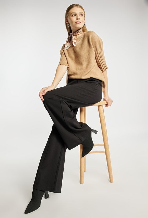 Spodnie z szeroką nogawką