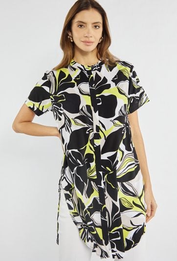 Długa koszula z kwiatowym motywem