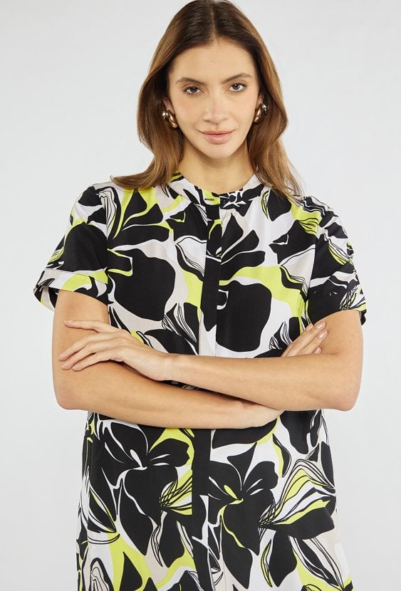 Długa koszula z kwiatowym motywem