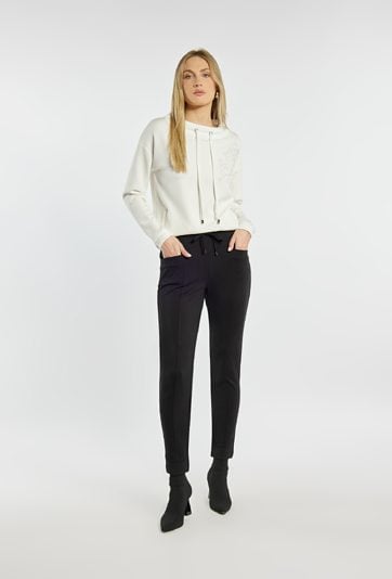 Spodnie z wiązaniem