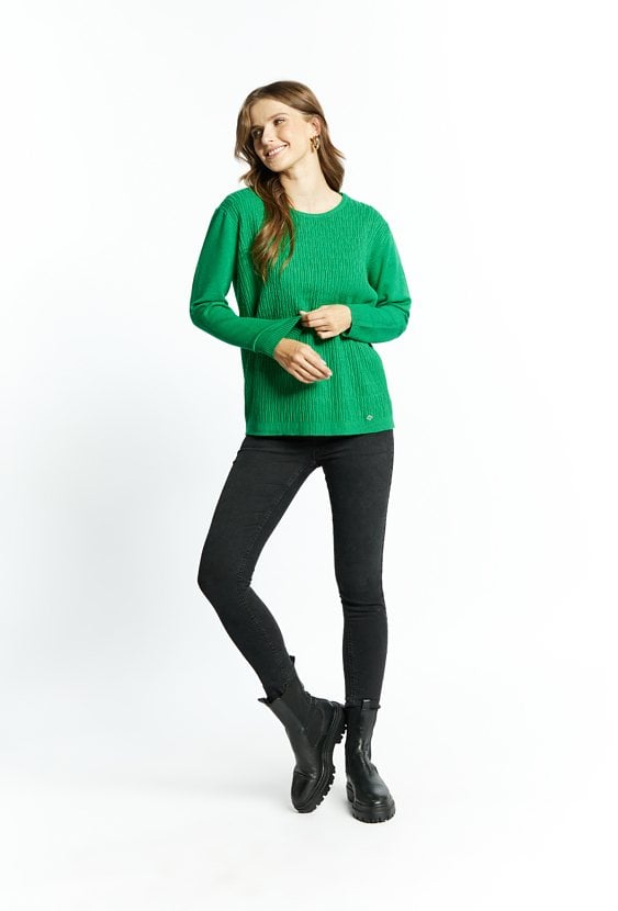 Prążkowany sweter damski