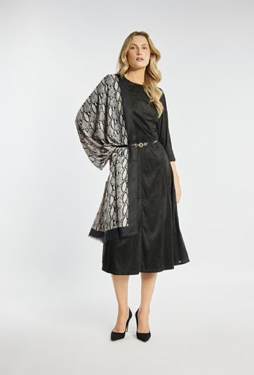 Szal damski z motywem skóry węża