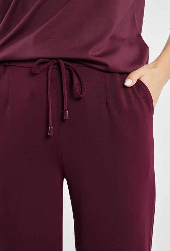 Spodnie z wiązaniem