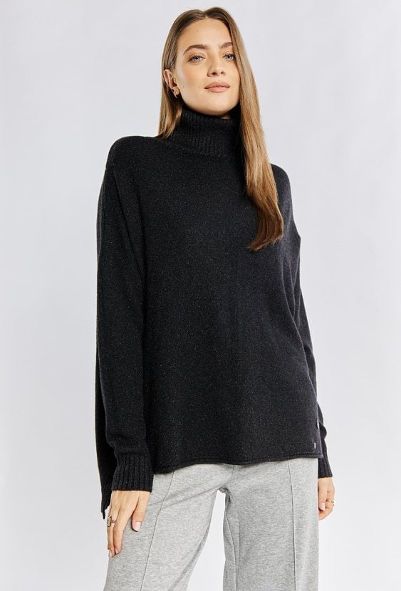 Sweter damski z golfem