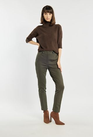 Klasyczne czarne spodnie