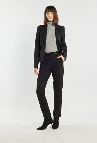 Klasyczne czarne spodnie