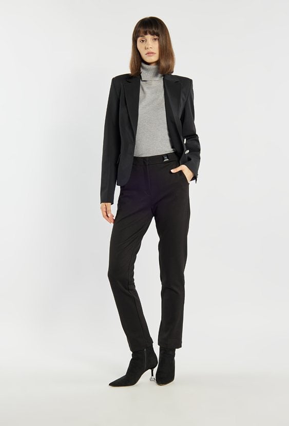 Klasyczne czarne spodnie