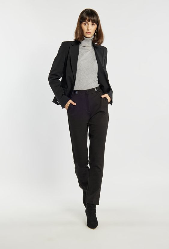 Klasyczne czarne spodnie