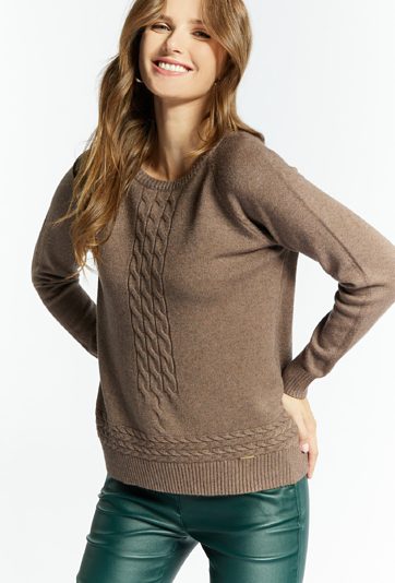 Sweter damski z warkoczowym splotem