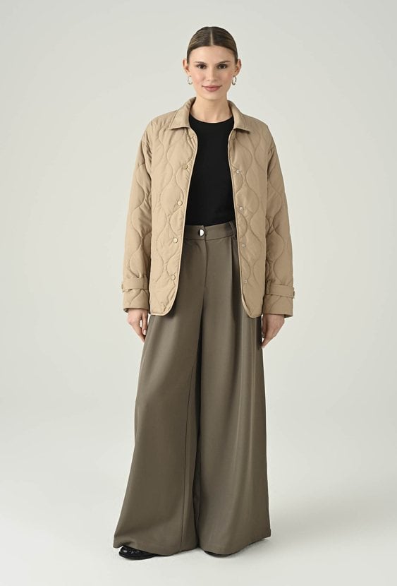 Wiosenno-jesienna kurtka z modnym pikowaniem